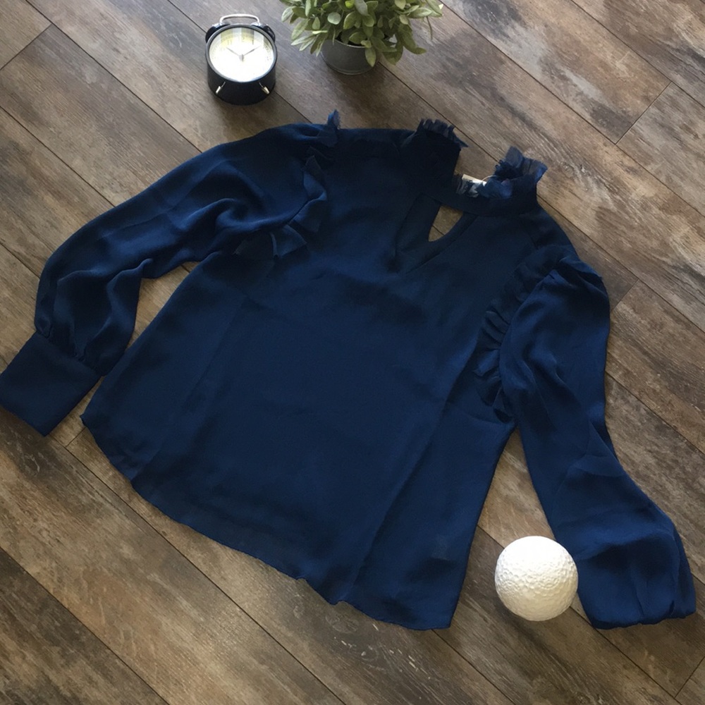 Beautiful navy dress blouse.